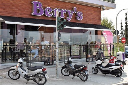 Γράψε το δικό σου success story στην καφεστίαση με το Berry’s!