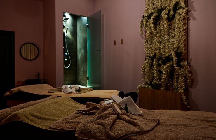 Invois Massage & Spa massage room