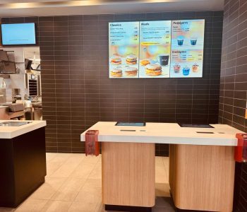 Άνοιξε ξανά το εστιατόριο McDonald’s στη Ρόδο