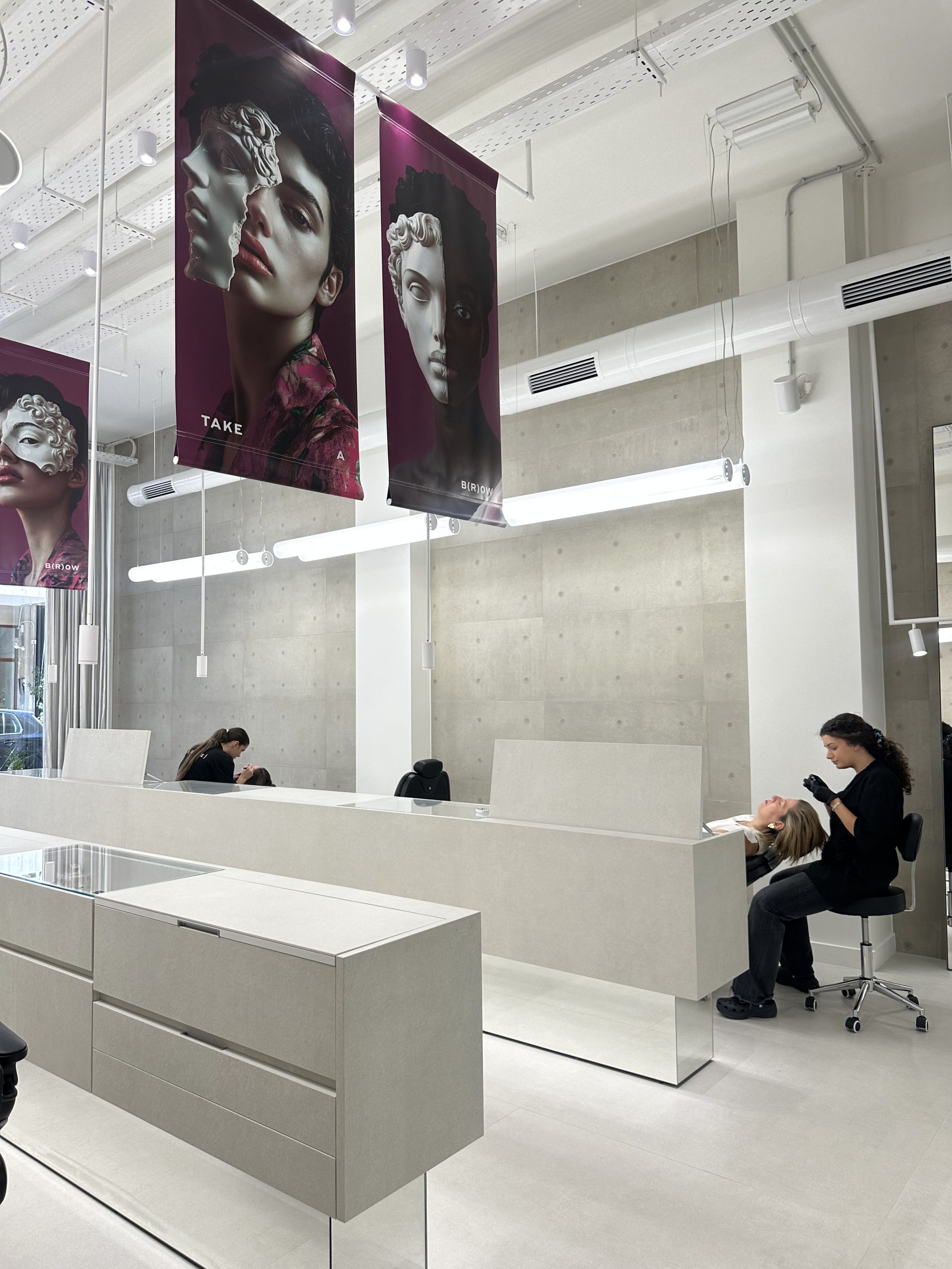 brwne brow bar